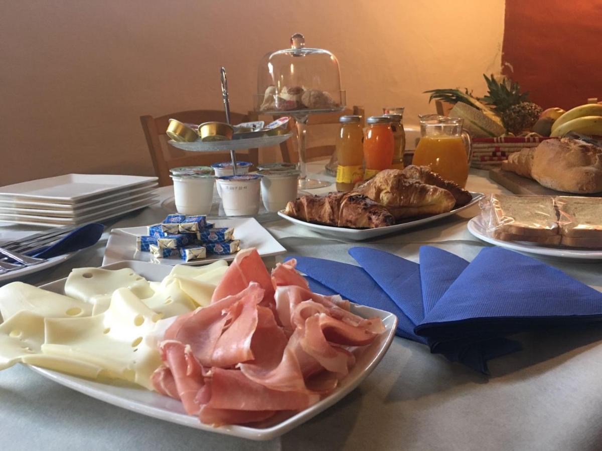 B&B Da Nicoletta San Pantaleo Dış mekan fotoğraf